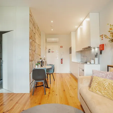 公寓 Pool By Vacationy