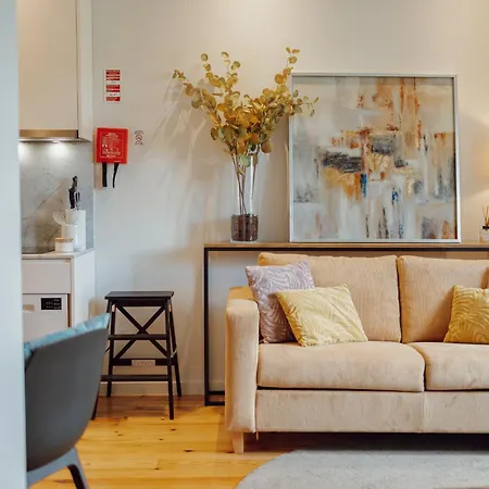 Pool By Vacationy * Порту